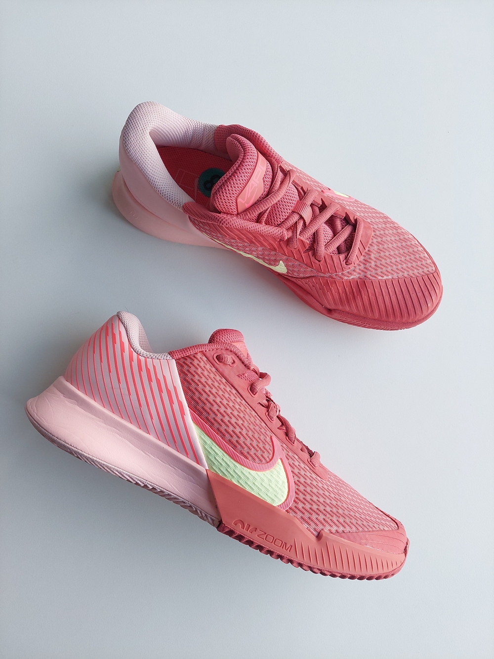 Nike Vapor Pro Women’s 8 Pink Coral Training Sneakers Tennis Shoes